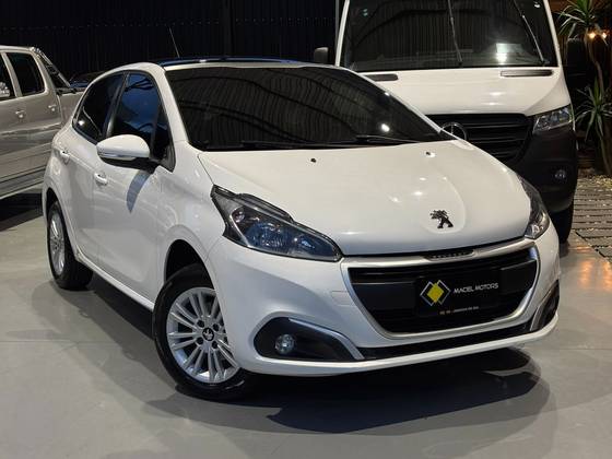 PEUGEOT 208 1.2 ALLURE 12V FLEX 4P MANUAL